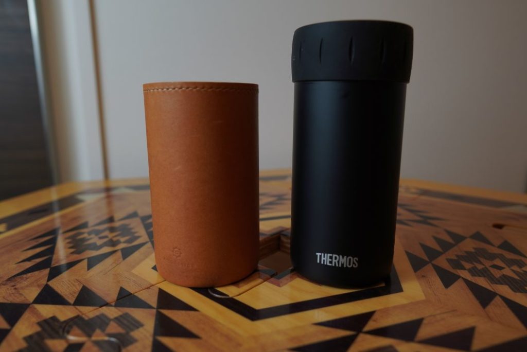 HikU サーモス保冷缶カバー jung 350ml omadesign 2個